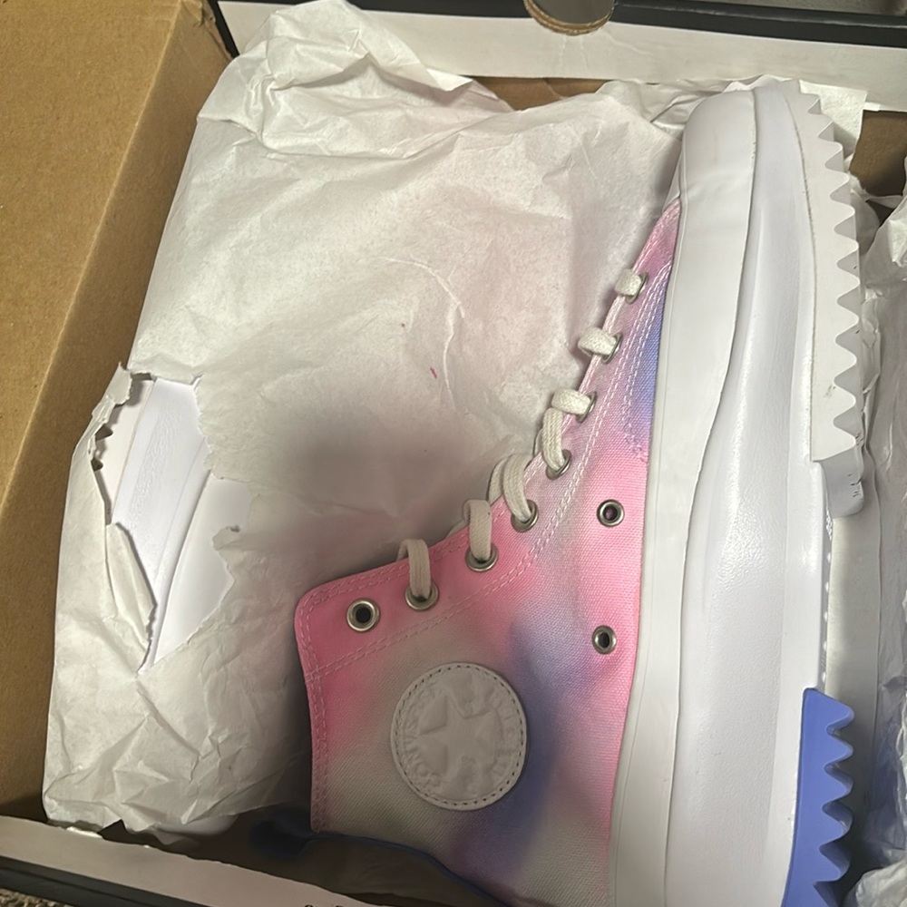Converse run star hike.